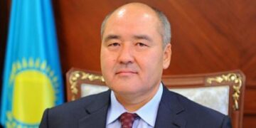 Шөкеев бұрынғы әкімі сотталғасын отставка сұрады
