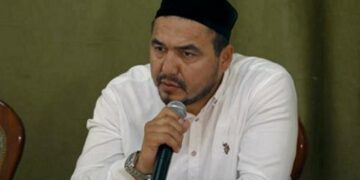 Жастарды вальс билегендері үшін сынаған бас имам қызметінен алынды