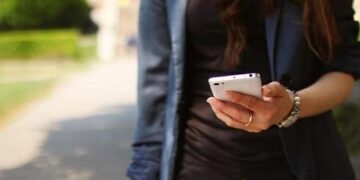 Смартфон обырдың қатерін арттыра түседі – зерттеушілер