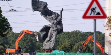 Все в этом мире становится оружием России