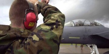 АҚШ Ресейге жақындату үшін Британияға ядролық қару әкеліп қояды