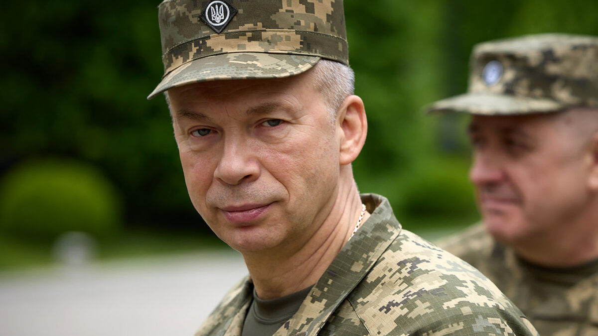 Зеленський Сырскийді Қарулы күштер бас қолбасшылығынан алып тастайды