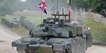 Ұлыбритания Украинаға бір танк эскадронын жөнелтетін болып шешті