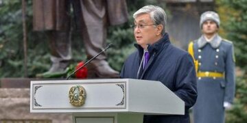 Қаңтар қасіреті: Назарбаев президент тағында тағы үш жыл отырғысы келген