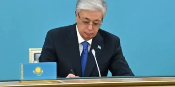 Президент ақын Марфуға Айтхожаны 90 жасқа толуымен құттықтады