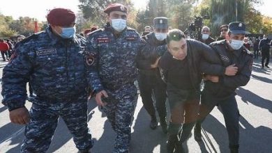 Photo of Ереванда Пашинянға қарсылар мен полиция қақтығысты