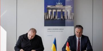 Германия Украинаға қорғаныс жүйесін жеткізуді үш есе күшейтеді