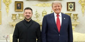 Трамп: Мен үшін Зеленськиймен кездесіп, әңгіме-дүкен құру – үлкен құрмет