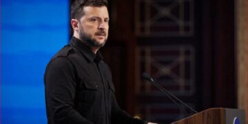 Зеленський: АҚШ Украинаға қару-жарақ жеткізуді қайта бастады