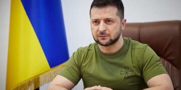 Зеленьский: Соледар толық талқандалды, онда тірі жан қалған жоқ